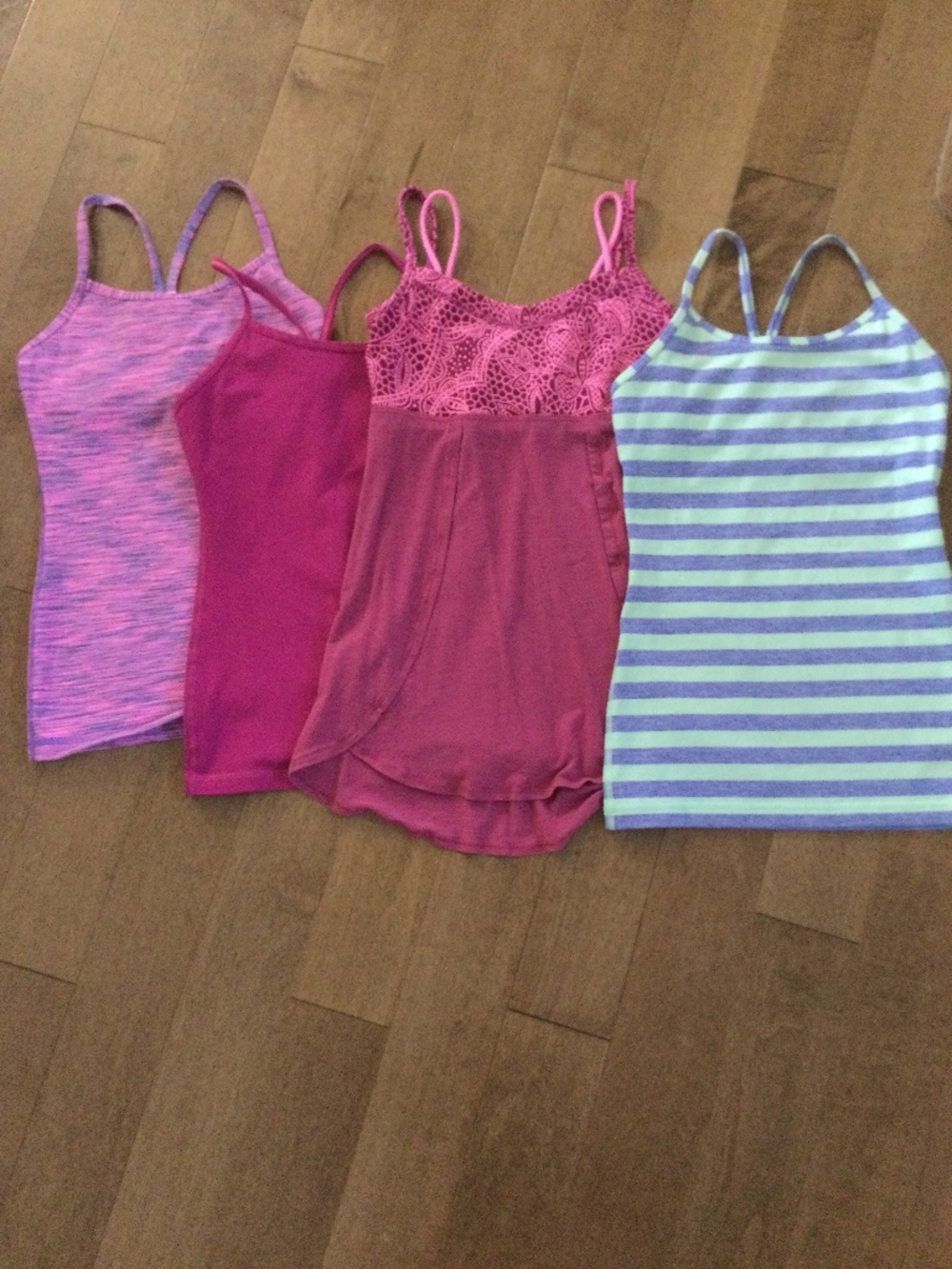 Set of girls tanks